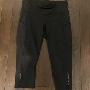 Lululemon Black Capris